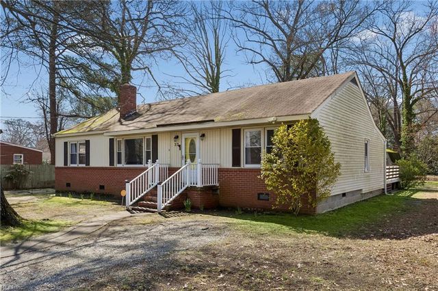 33 Rutledge RD, Newport News, VA 23601