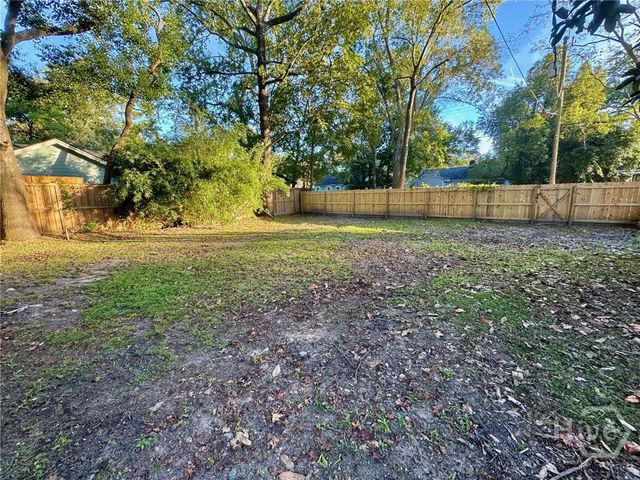 407 E 58th Street, Savannah, GA 31405