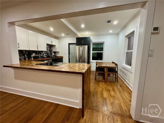 407 E 58th Street, Savannah, GA 31405