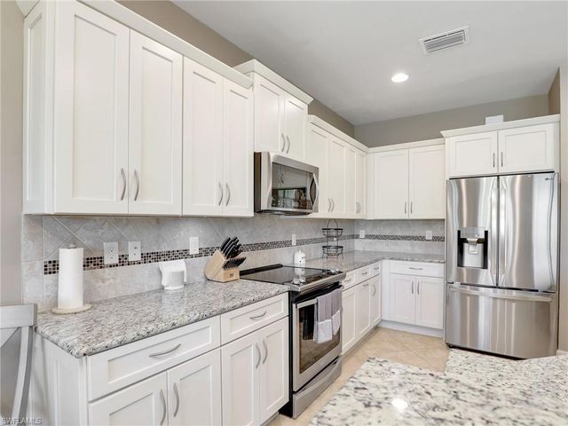 10231 Glastonbury CIR # 102, Fort Myers, FL 33913