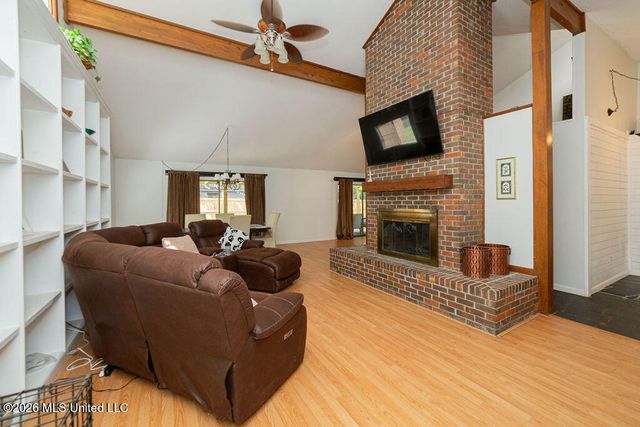 5420 Diamondhead Drive, Diamondhead, MS 39525
