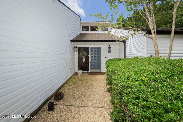 5420 Diamondhead Drive, Diamondhead, MS 39525