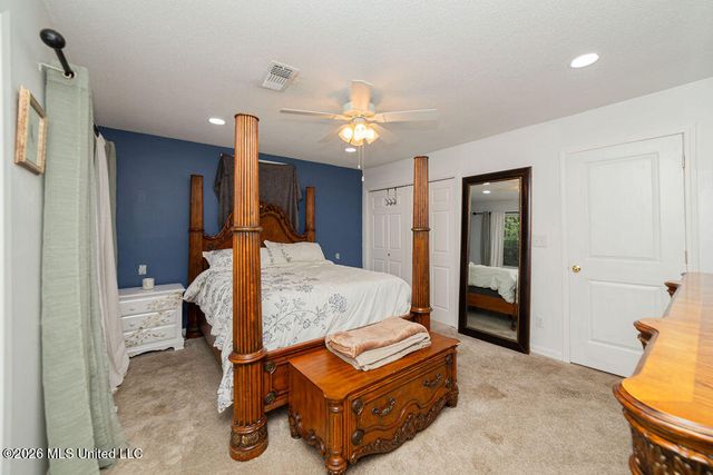 5420 Diamondhead Drive, Diamondhead, MS 39525