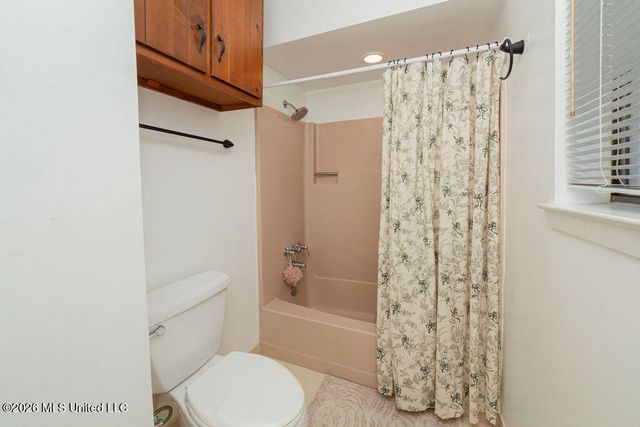 5420 Diamondhead Drive, Diamondhead, MS 39525