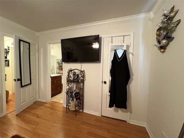 302 West Drive, Kemah, TX 77565