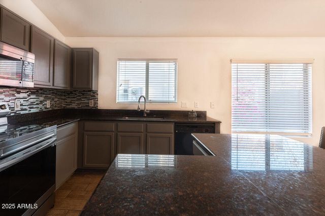 7780 N 57TH Drive, Glendale, AZ 85301