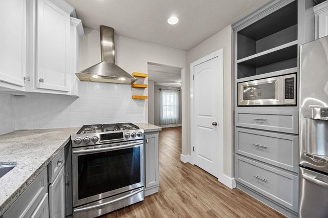 12915 Westleigh Drive, Houston, TX 77077