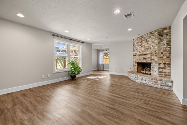 12915 Westleigh Drive, Houston, TX 77077