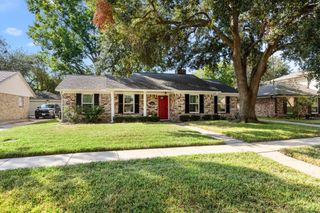 12915 Westleigh Drive, Houston, TX 77077