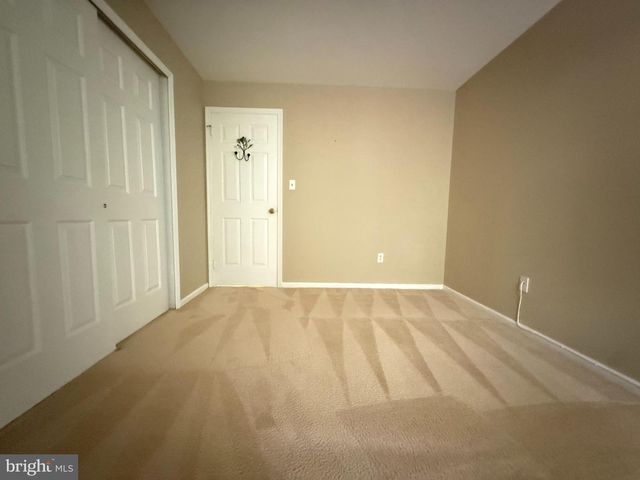 3705 WALTHAM CT, Yardley, PA 19067