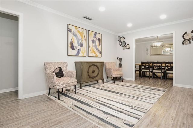 2660 Woodcliff Drive E, Mobile, AL 36693