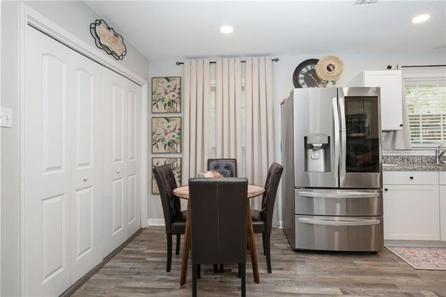 2660 Woodcliff Drive E, Mobile, AL 36693