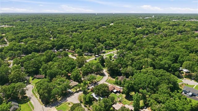 2660 Woodcliff Drive E, Mobile, AL 36693