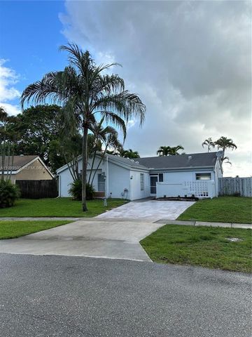 9841 Ridgecreek Rd, Boca Raton, FL 33496