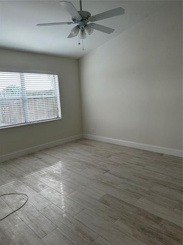 9841 Ridgecreek Rd, Boca Raton, FL 33496