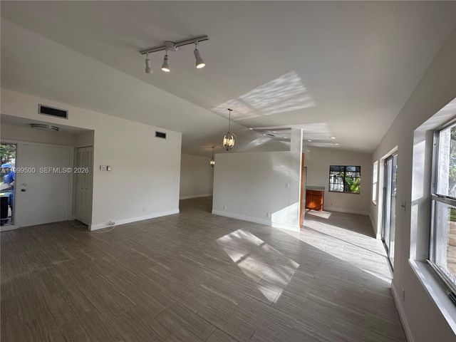 9841 Ridgecreek Rd, Boca Raton, FL 33496