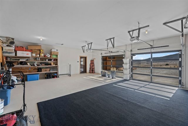 173 Spring Creek Hills Road, Livingston, MT 59047