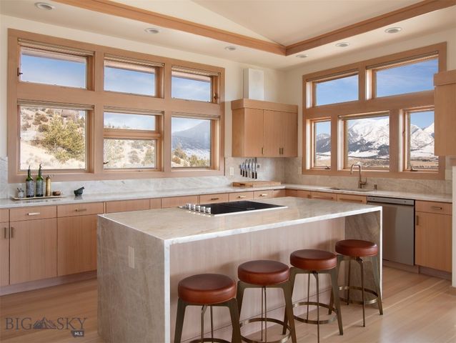 173 Spring Creek Hills Road, Livingston, MT 59047