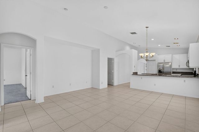 8107 BELLAFIORE Way, Boynton Beach, FL 33472
