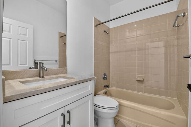 8107 BELLAFIORE Way, Boynton Beach, FL 33472