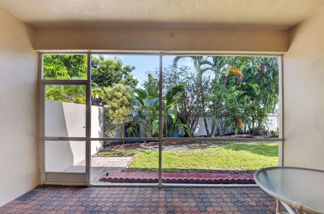8107 BELLAFIORE Way, Boynton Beach, FL 33472