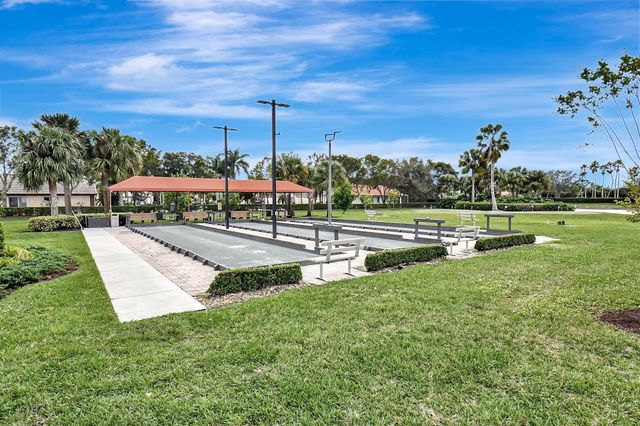 8107 BELLAFIORE Way, Boynton Beach, FL 33472