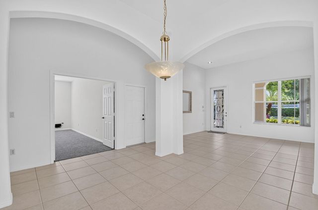 8107 BELLAFIORE Way, Boynton Beach, FL 33472