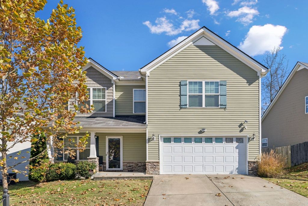 1225 Silverstream Pt, Antioch, TN 37013