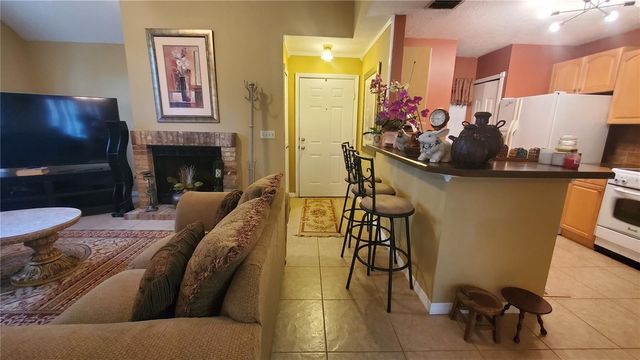 626 CAMBRIDGE WAY 93, Altamonte Springs, FL 32714