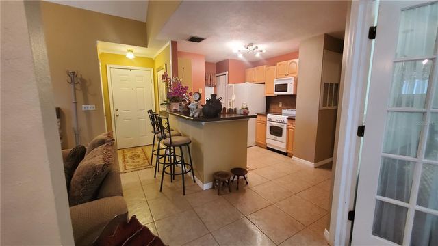 626 CAMBRIDGE WAY 93, Altamonte Springs, FL 32714