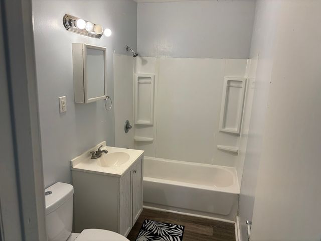 104 5th Street, Colona, IL 61241