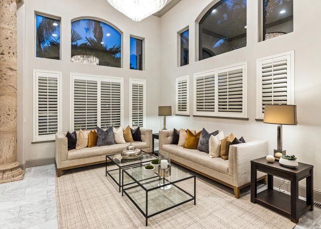 5721 W Prospect Drive, Visalia, CA 93291