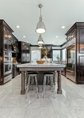 5721 W Prospect Drive, Visalia, CA 93291