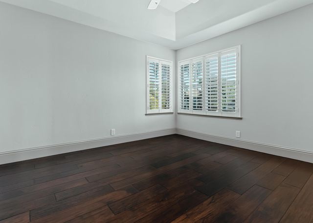 5721 W Prospect Drive, Visalia, CA 93291