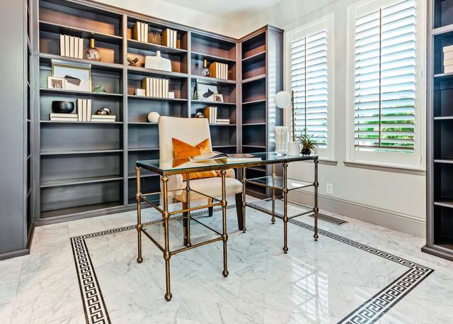 5721 W Prospect Drive, Visalia, CA 93291