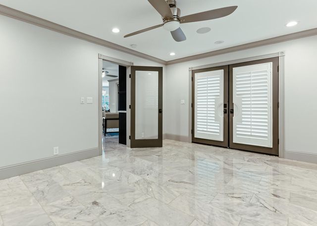 5721 W Prospect Drive, Visalia, CA 93291