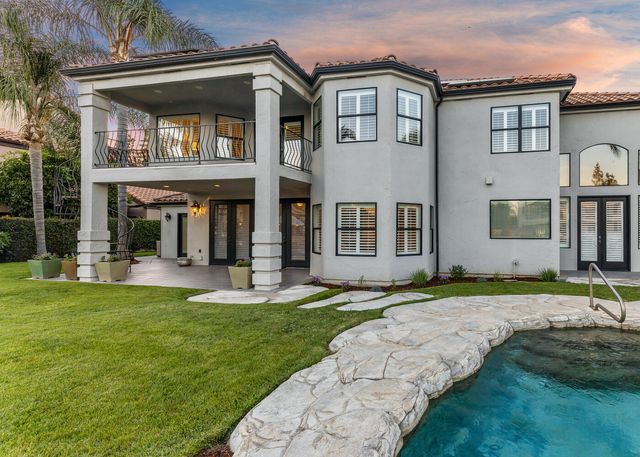 5721 W Prospect Drive, Visalia, CA 93291