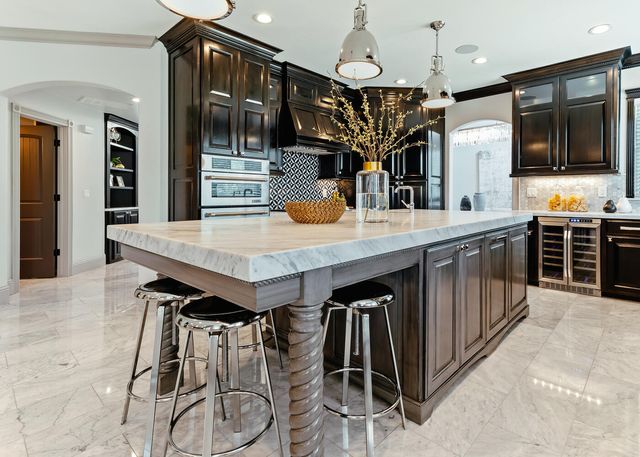 5721 W Prospect Drive, Visalia, CA 93291