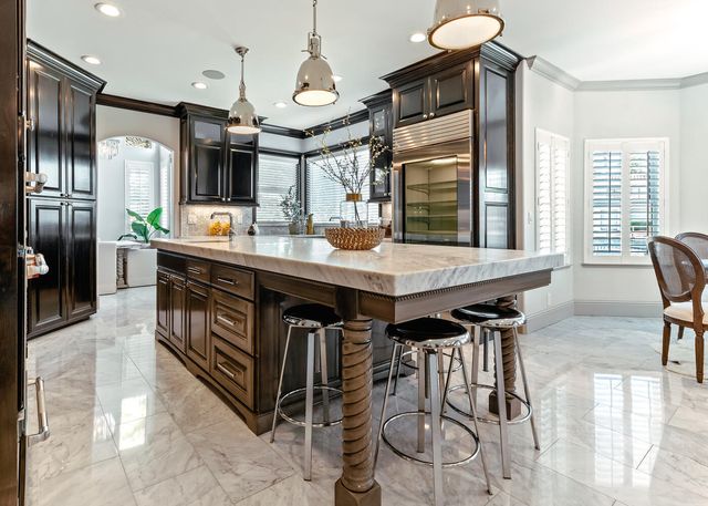 5721 W Prospect Drive, Visalia, CA 93291