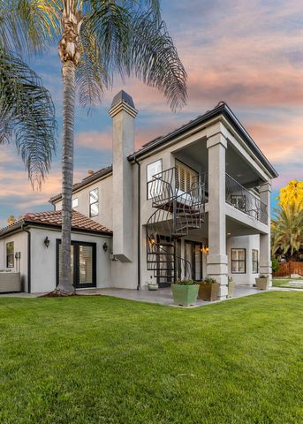 5721 W Prospect Drive, Visalia, CA 93291