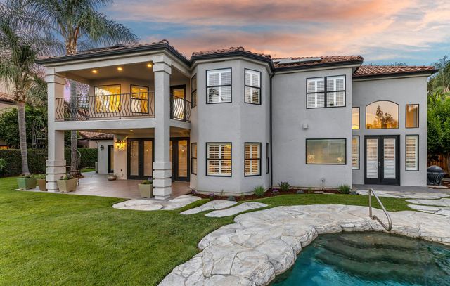 5721 W Prospect Drive, Visalia, CA 93291