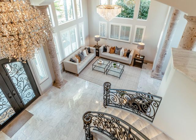 5721 W Prospect Drive, Visalia, CA 93291