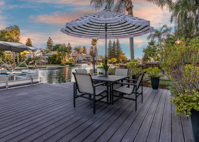 5721 W Prospect Drive, Visalia, CA 93291