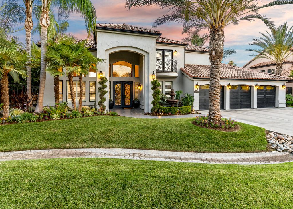 5721 W Prospect Drive, Visalia, CA 93291