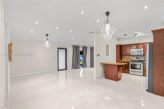 13817 SW 24th St 13817, Miami, FL 33175