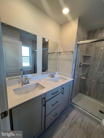 805 PECAN RD, Spring City, PA 19475