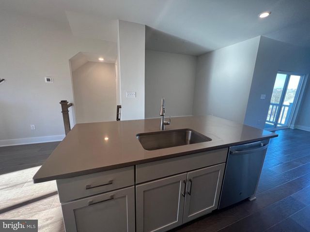 805 PECAN RD, Spring City, PA 19475