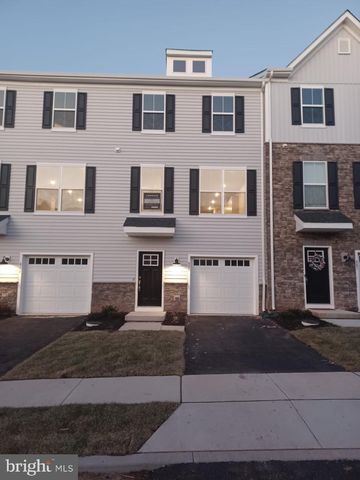 805 PECAN RD, Spring City, PA 19475