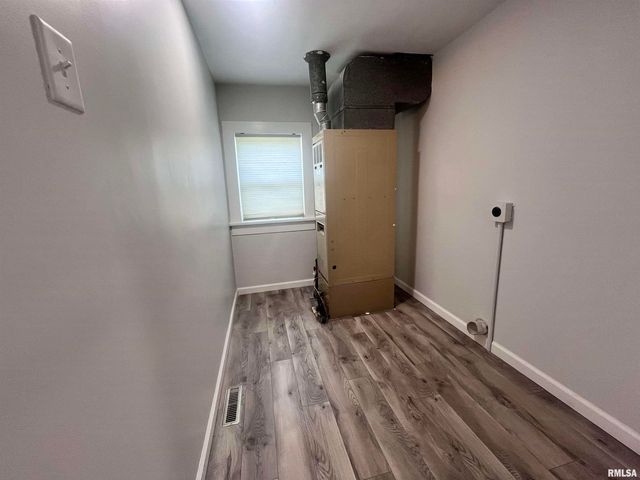 421 N 18TH Street, Herrin, IL 62948