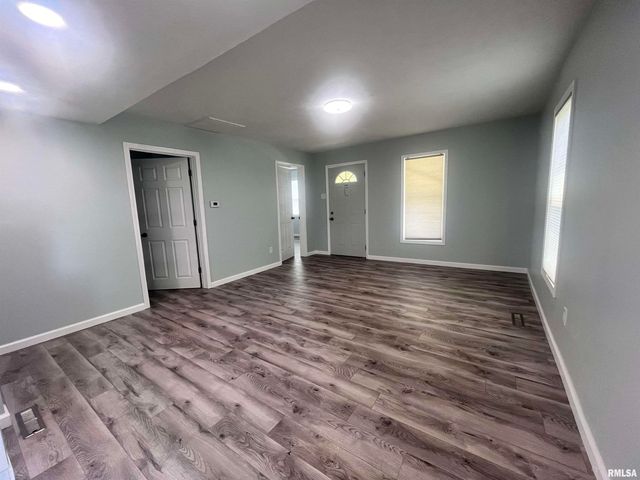 421 N 18TH Street, Herrin, IL 62948